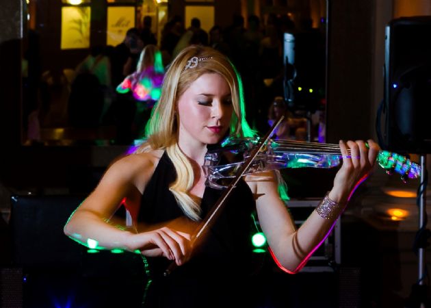 Gallery: Kate Violinist